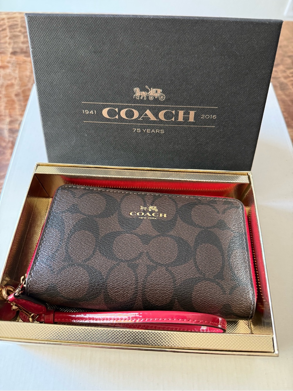 NEW - COACH | Double zip wristlet